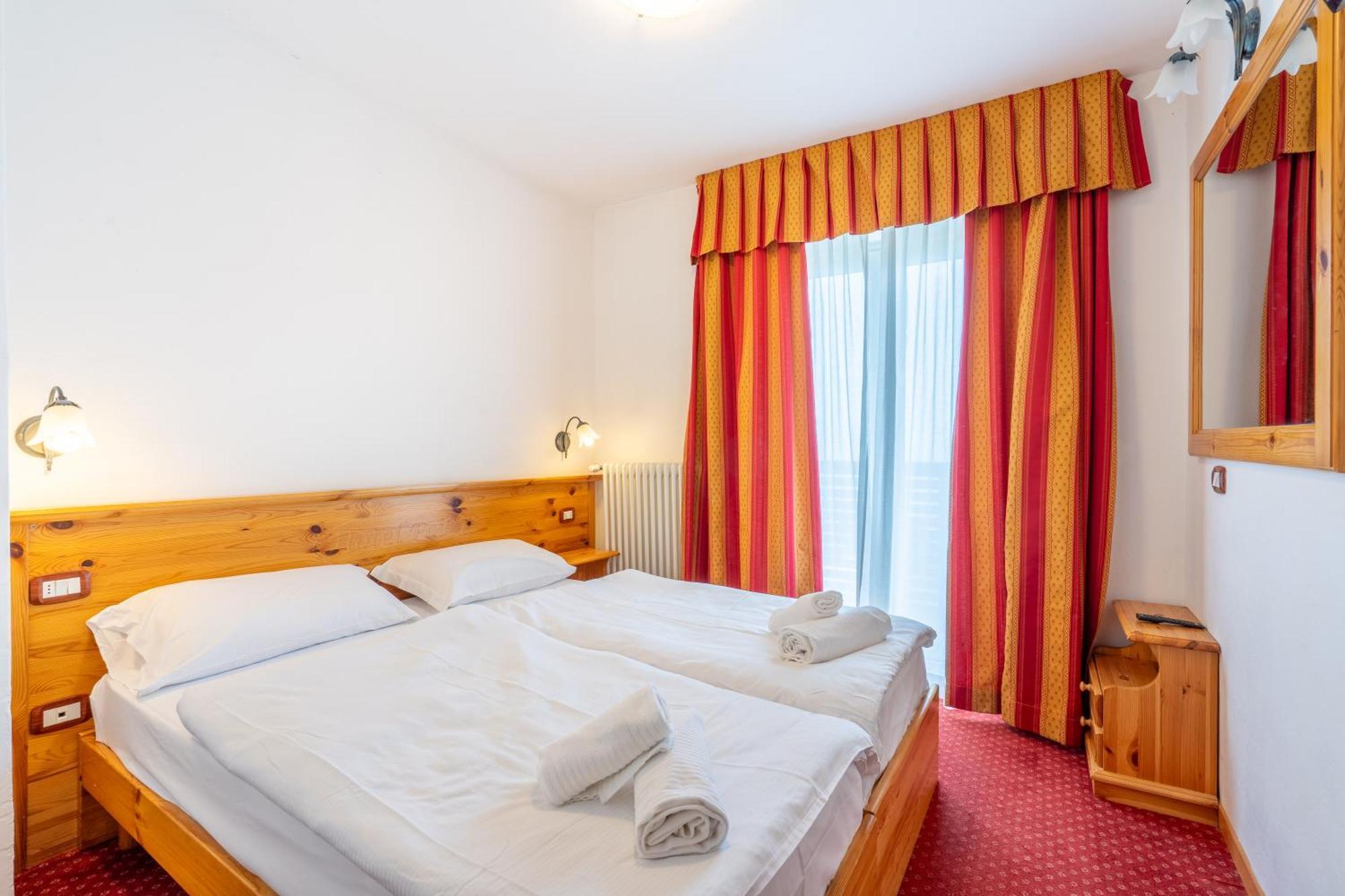 Hotel Polsa Brentonico Esterno foto