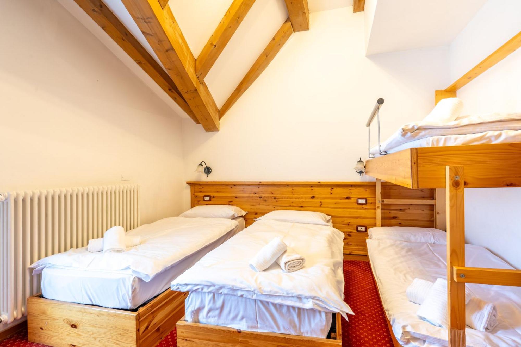 Hotel Polsa Brentonico Esterno foto