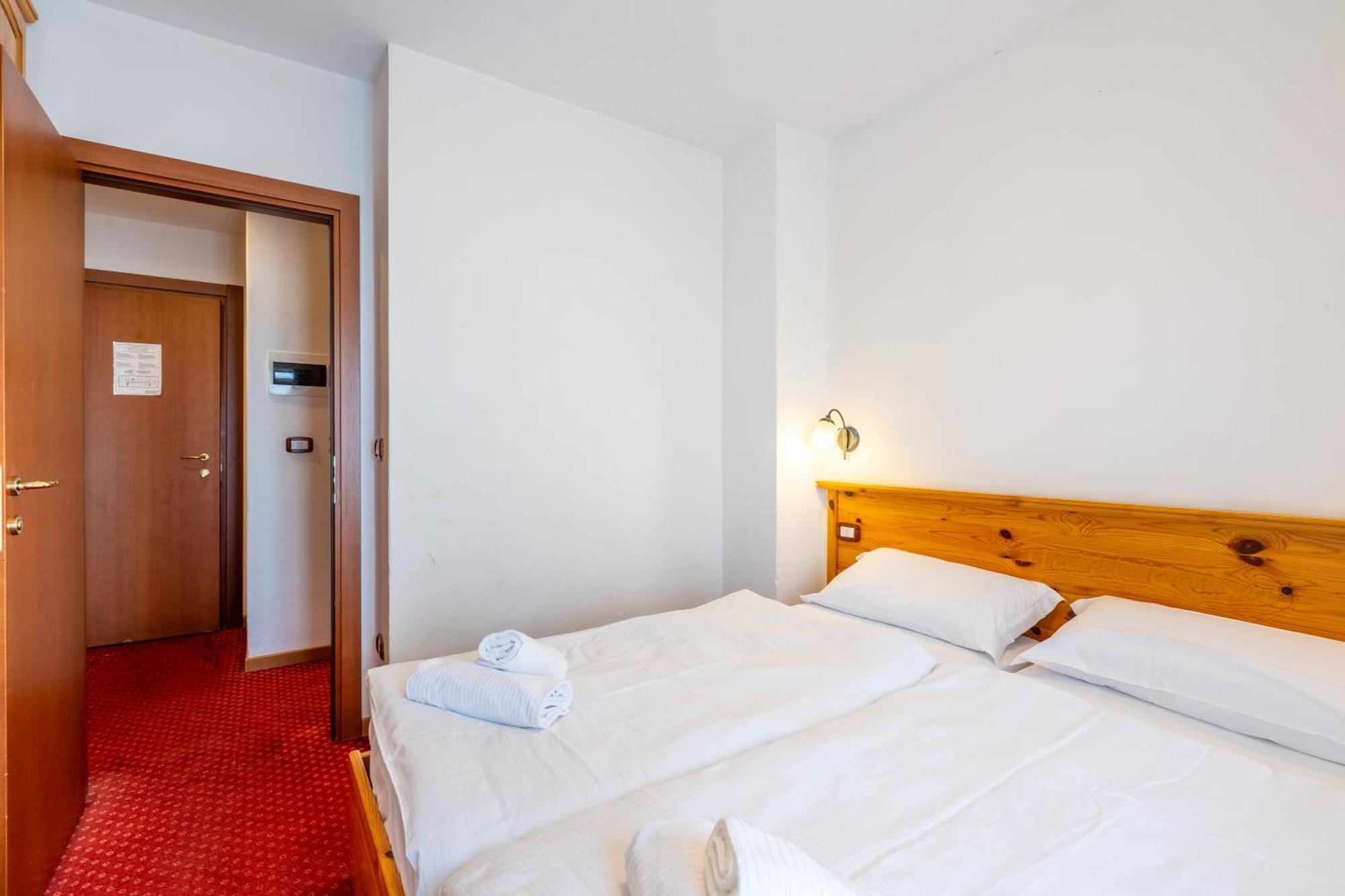 Hotel Polsa Brentonico Esterno foto