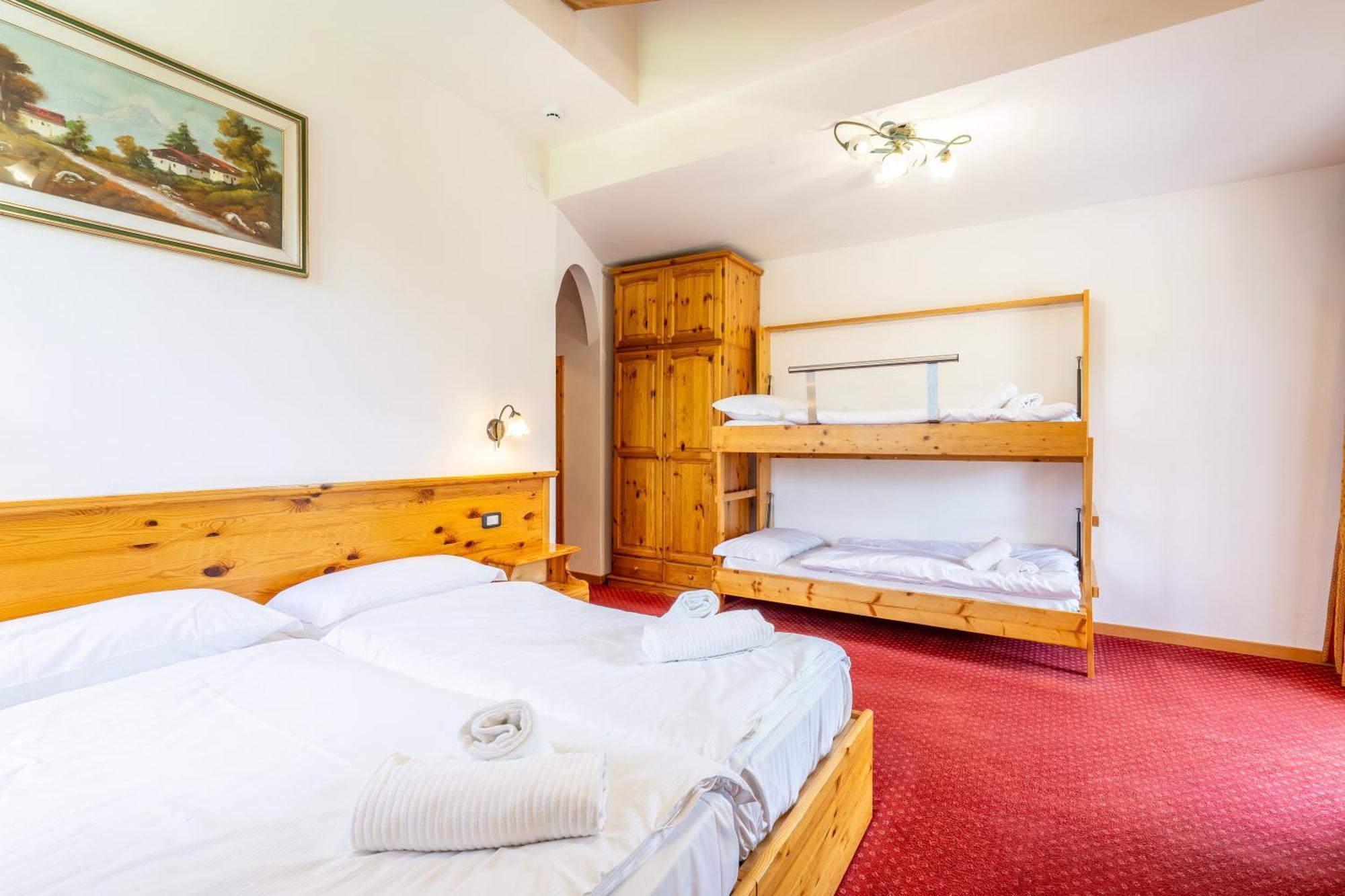 Hotel Polsa Brentonico Esterno foto